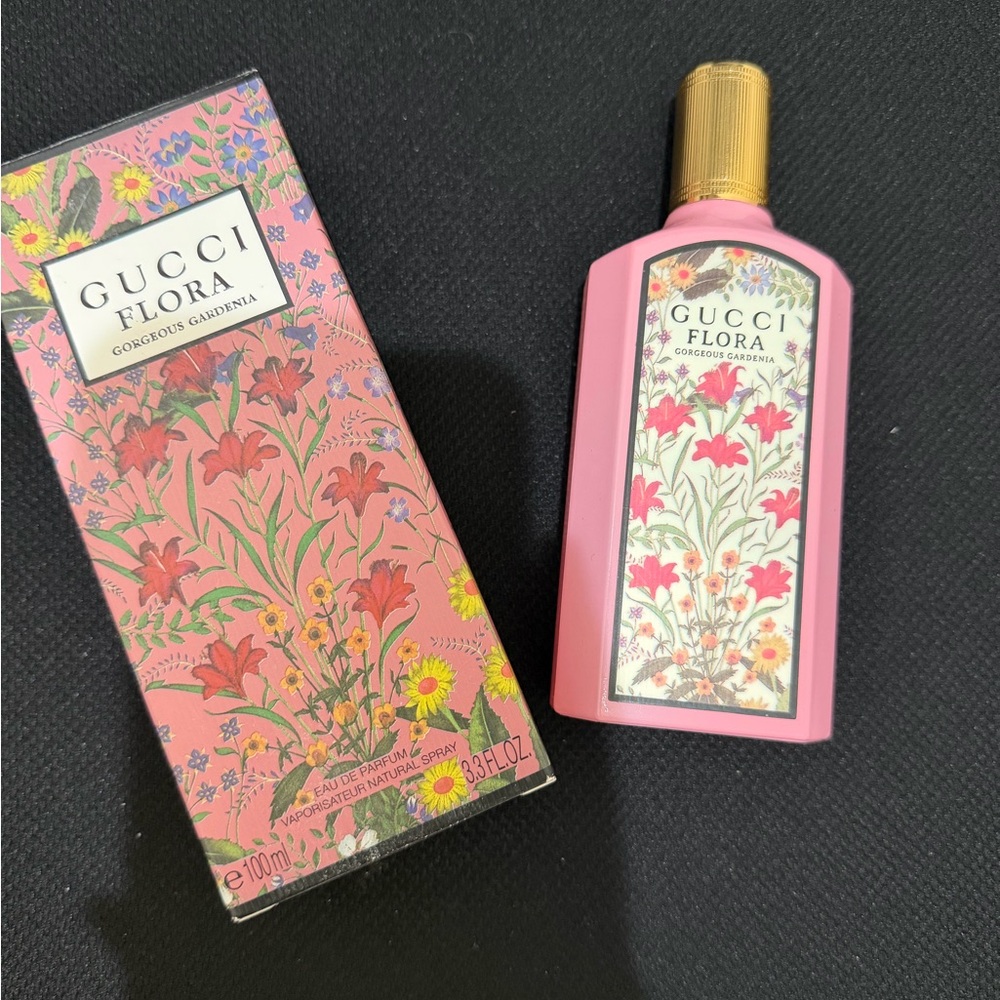 Gucci Pink Floral Eau de Parfum Bottle with Gold Cap
